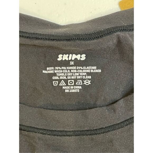 Skims women’s 3X black crop top NWT - Picture 5 of 6